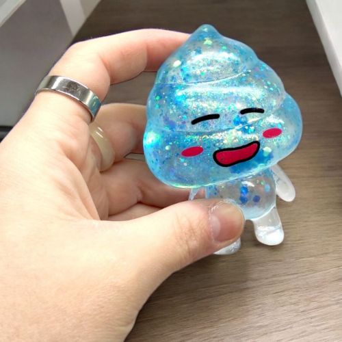 Антистрес жуйка-тягучка "Какашка" 8 см (помаранчевий)