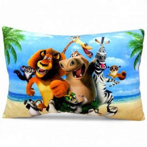 Мʼяка подушка "Мадагаскар" (розмір 33 см)