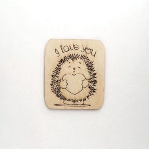 Декоративний елемент "Фігурка з фанери на магніті. LOVE #23"