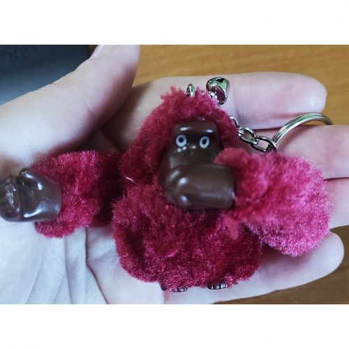 Брелок хутряний "Горила", бузковий