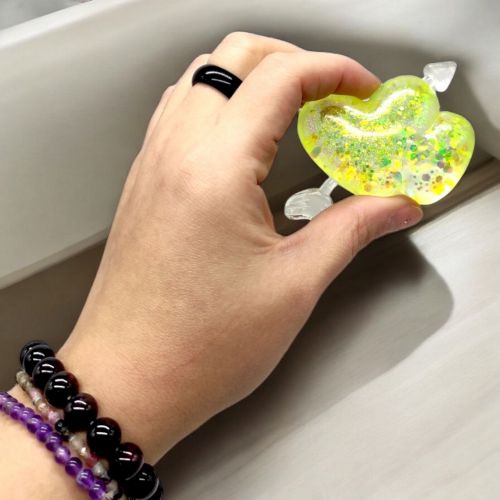 Антистрес жуйка-тягучка "Сердечка" (жовта)