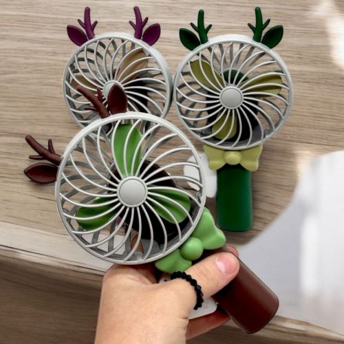 Вентилятор ручний з ріжками (19 см), фіолетовий