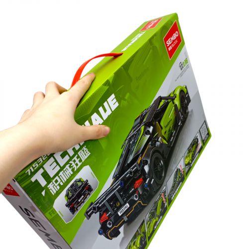 Конструктор “Машинка”, 491 елемент, масштаб 1:18, в коробці