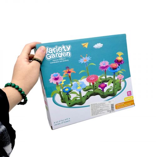 Конструктор 62 деталі, в коробці