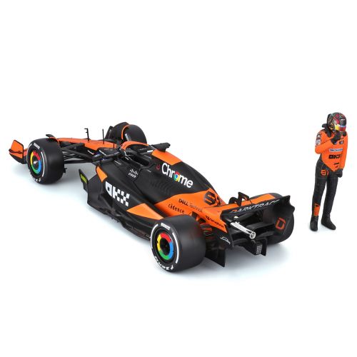 Автомодель з фігуркою - McLaren MCL38 (1:24)