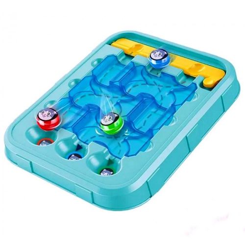 Гра лабіринт з шарами