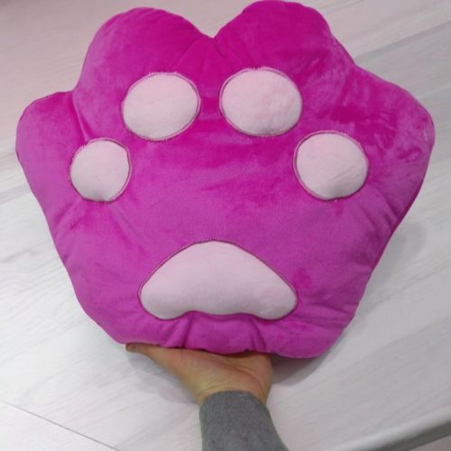 Мʼяка подушка "Лапка", 40 х 36 см (рожева)