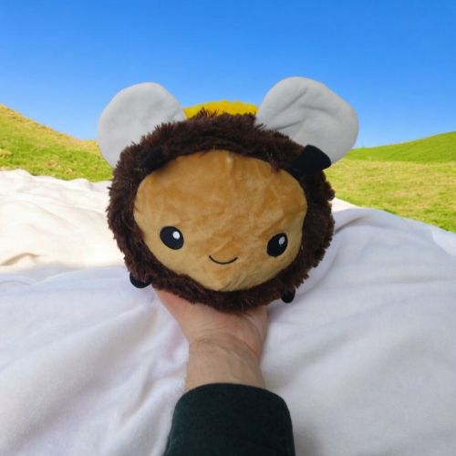 Мʼяка подарункова іграшка "Джміль" 20 см