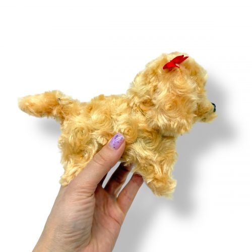 Собачка ходилка з бантом (БЕЖЕВА)